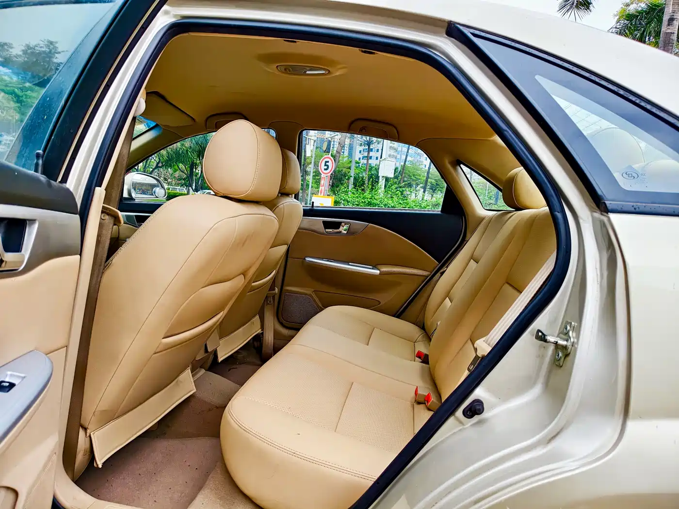 Buick Excelle 2013 1.5L Automatic Classic фото 6
