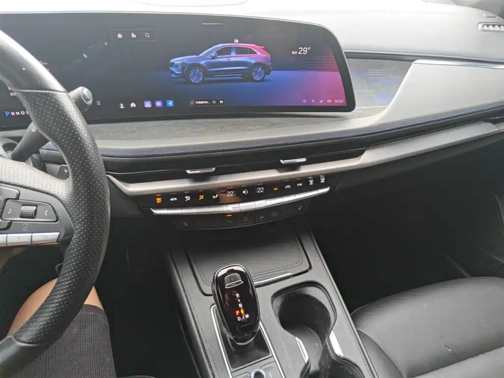 Cadillac XT4 2024 28T 4WD Luxury Edition фото 10