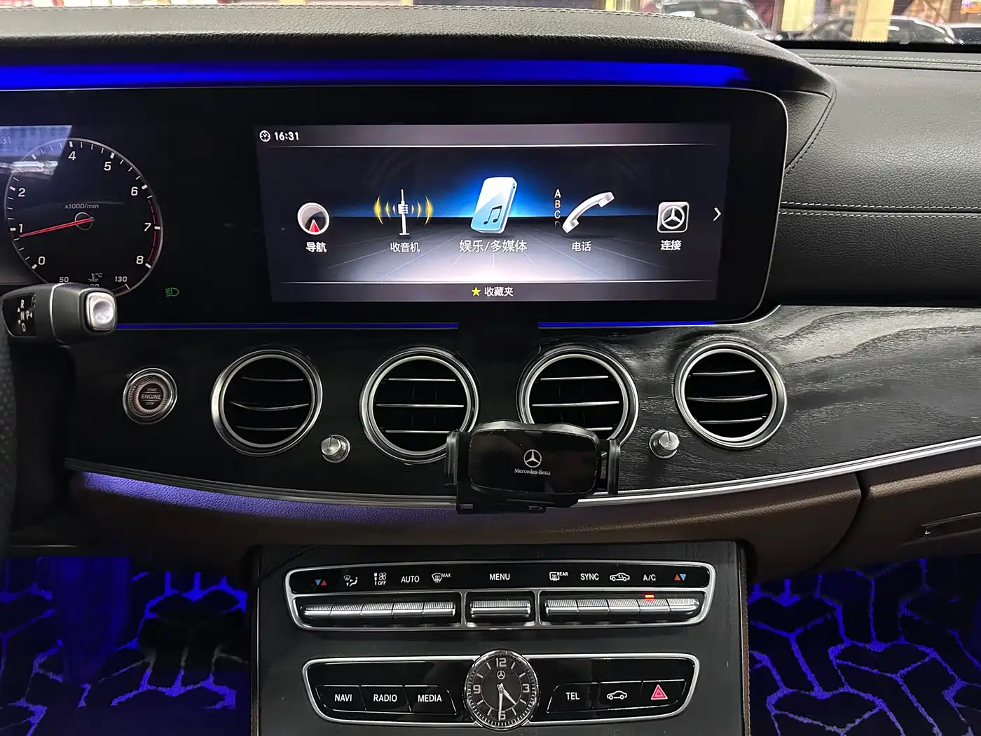 Mercedes-Benz E-Class 2018 Facelift E 200 L Sport фото 11