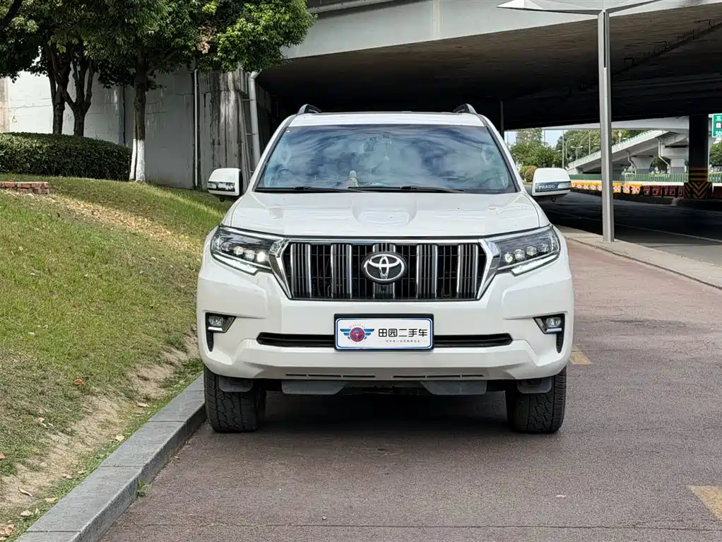 Toyota Prado 2018 3.5L Auto TX фото 2