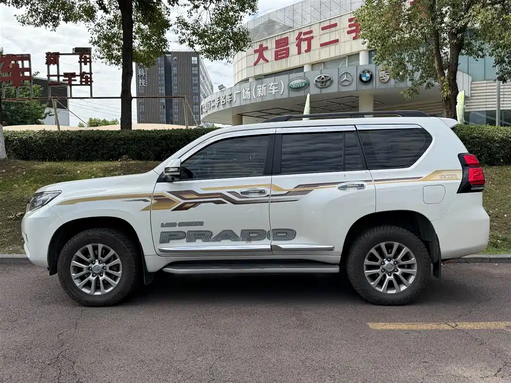 Toyota Prado 2018 3.5L Auto TX фото 3