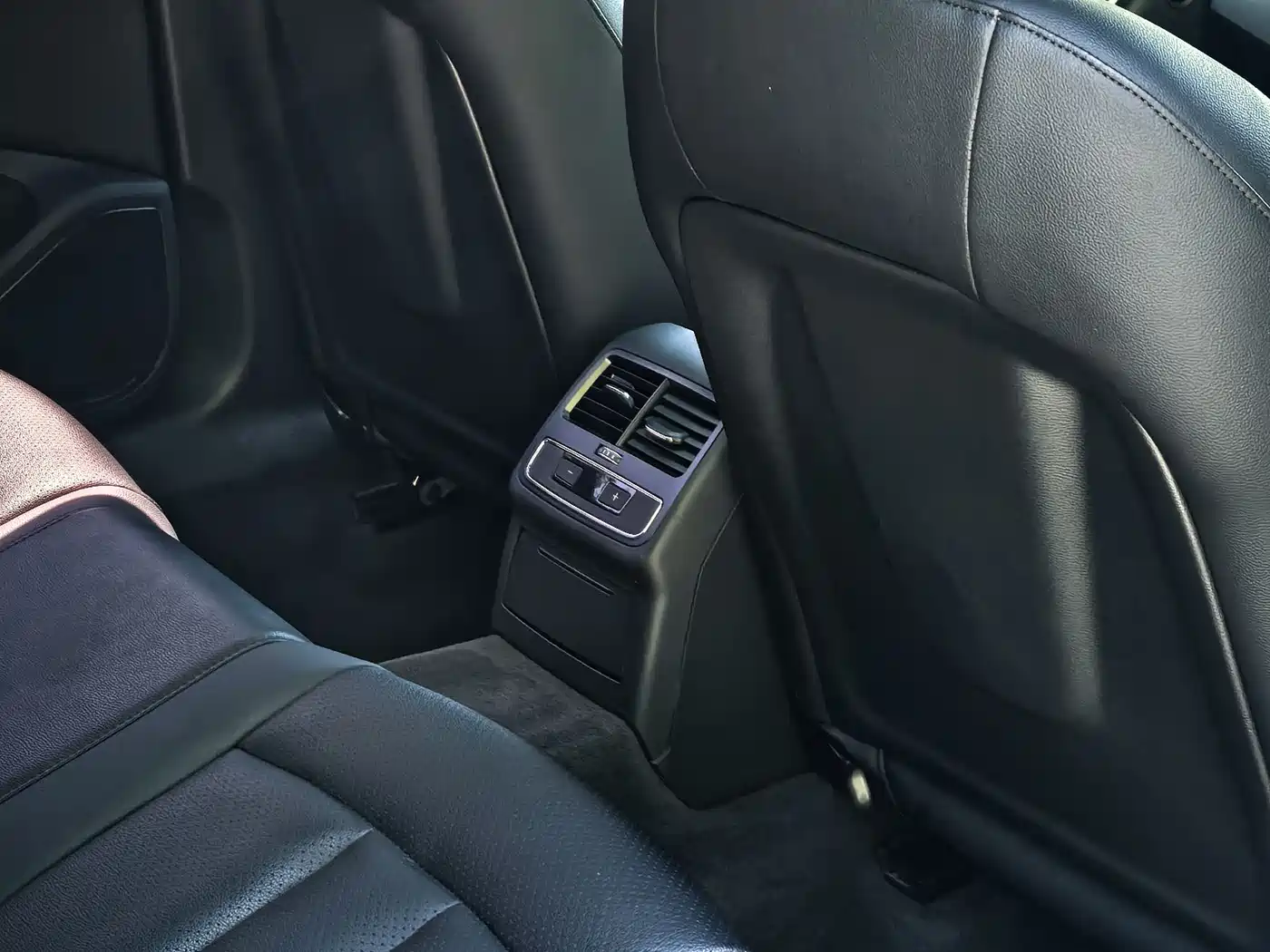 Audi A4L 2018 30th Anniversary 40 TFSI Progressive фото 9