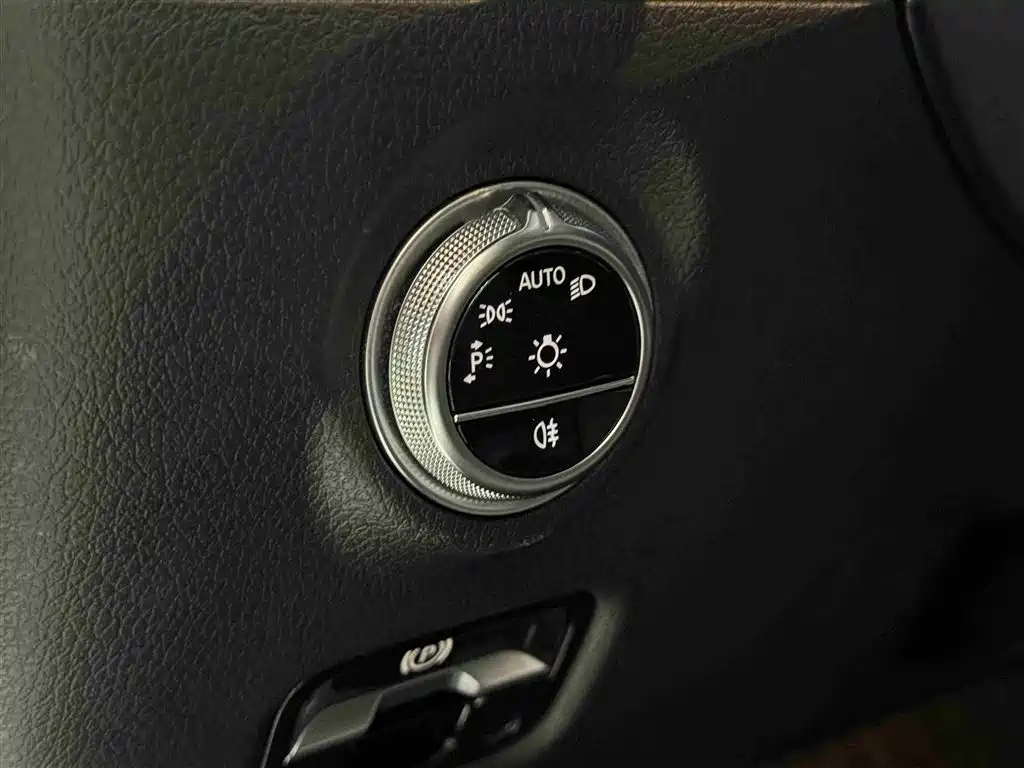 Mercedes-Benz C-Class 2024 C 200 L Sport Edition фото 20