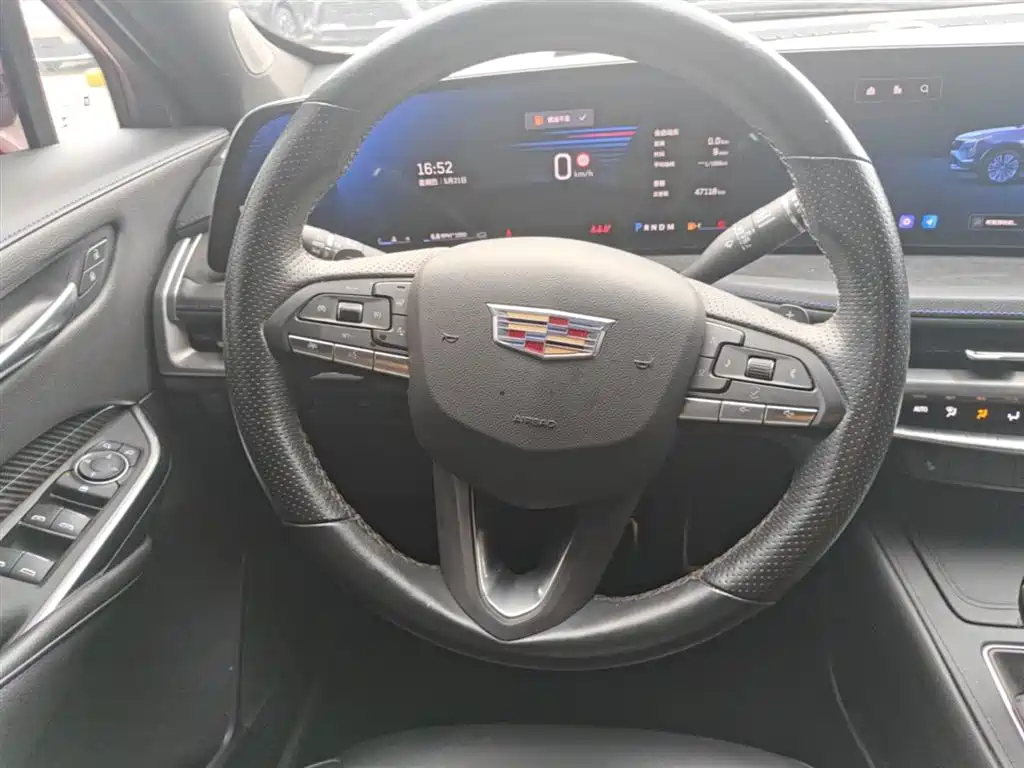 Cadillac XT4 2024 28T 4WD Luxury Edition фото 7