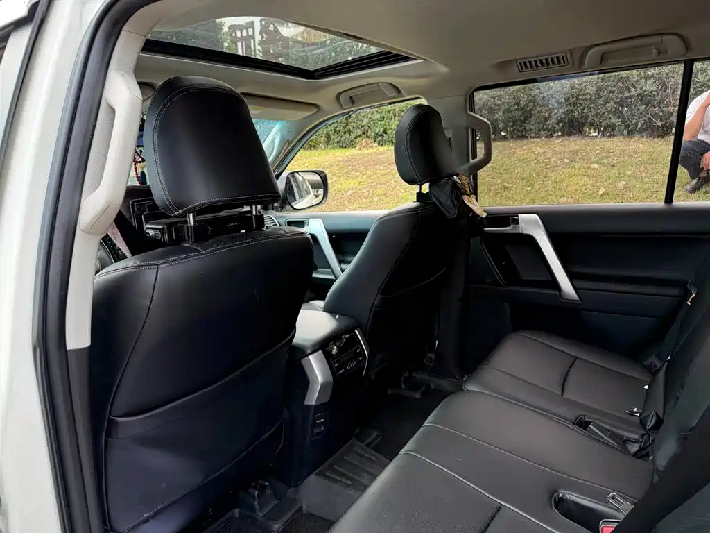 Toyota Prado 2018 3.5L Auto TX фото 9