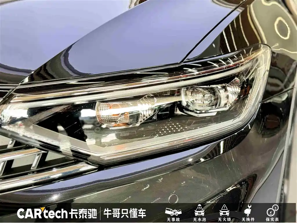 Volkswagen Magotan 2025 Facelift Public Edition 330TSI DSG Luxury фото 12