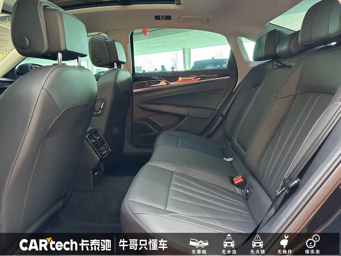 Volkswagen Passat 2025 Outstanding 330TSI Starlight Elite Edition фото 11