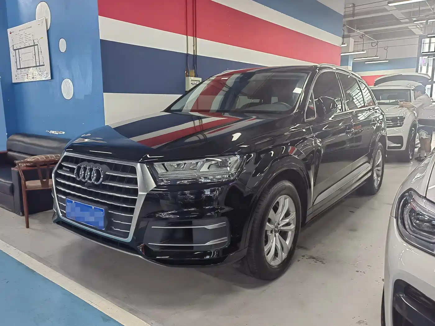 AUDI Q7