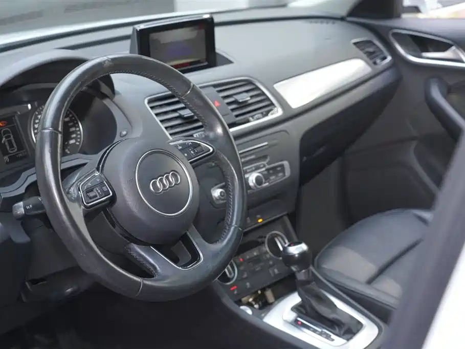 Audi Q3 2017 30 TFSI Style фото 12