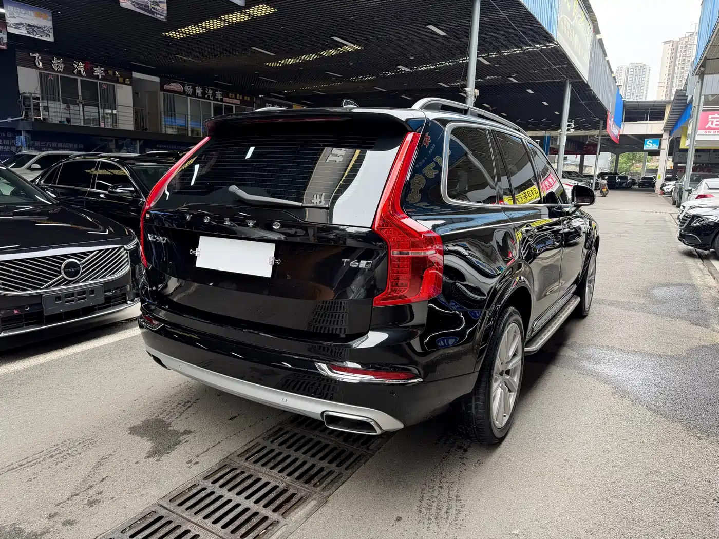 VOLVO XC90