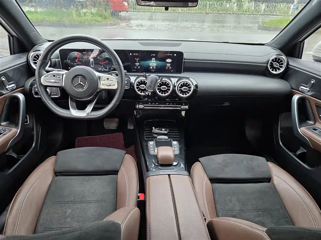 Mercedes-Benz A-Class 2020 Facelift A 200 L Sport Sedan Fashion фото 15