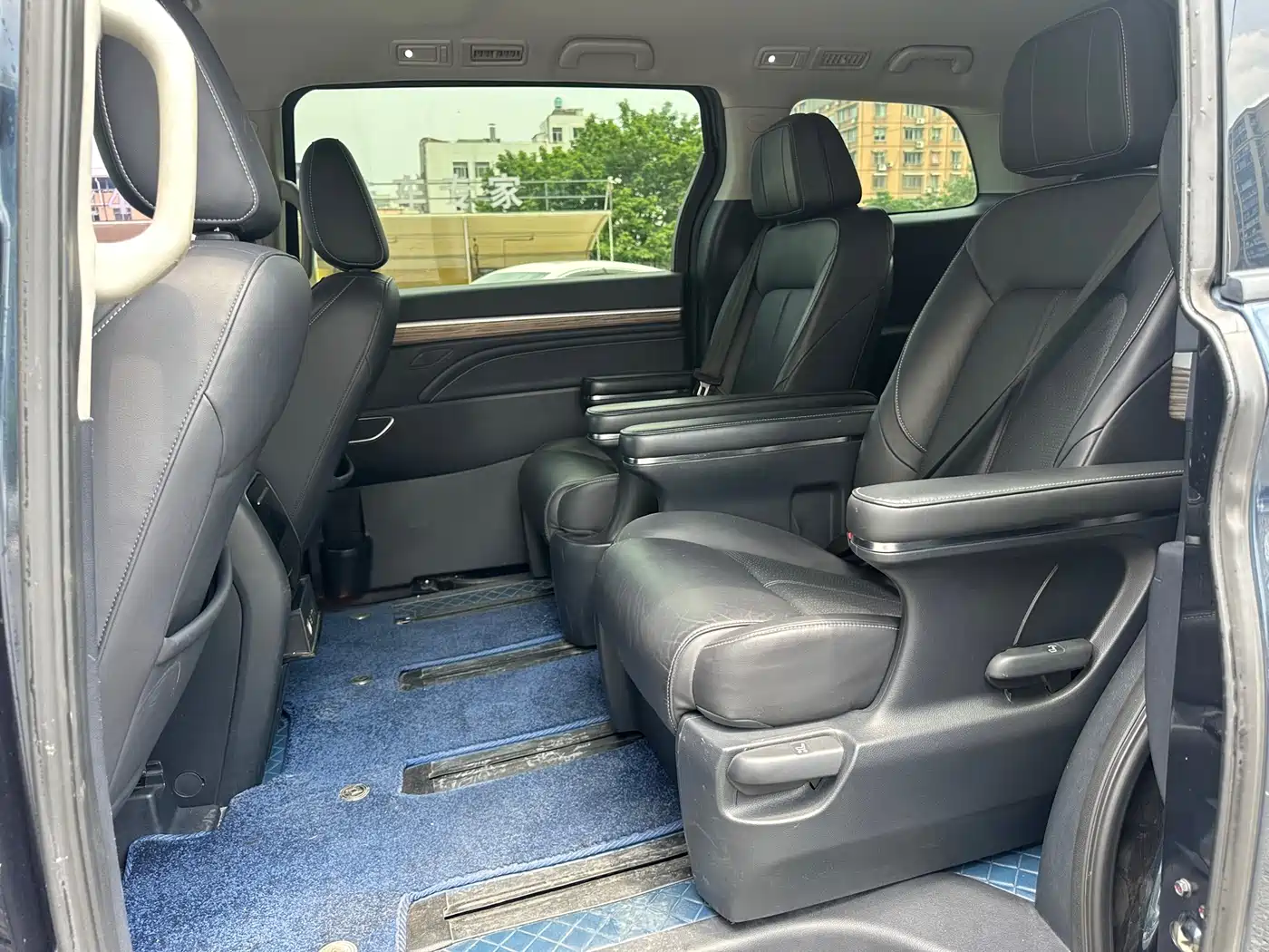 GAC Trumpchi Trumpchi M8 2021 Leading Show Series 390T Premium Edition фото 6