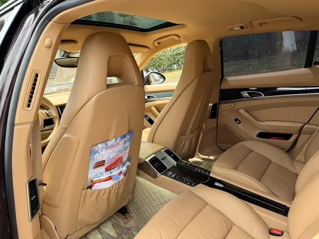Porsche Panamera 2014 Panamera 3.0T фото 9