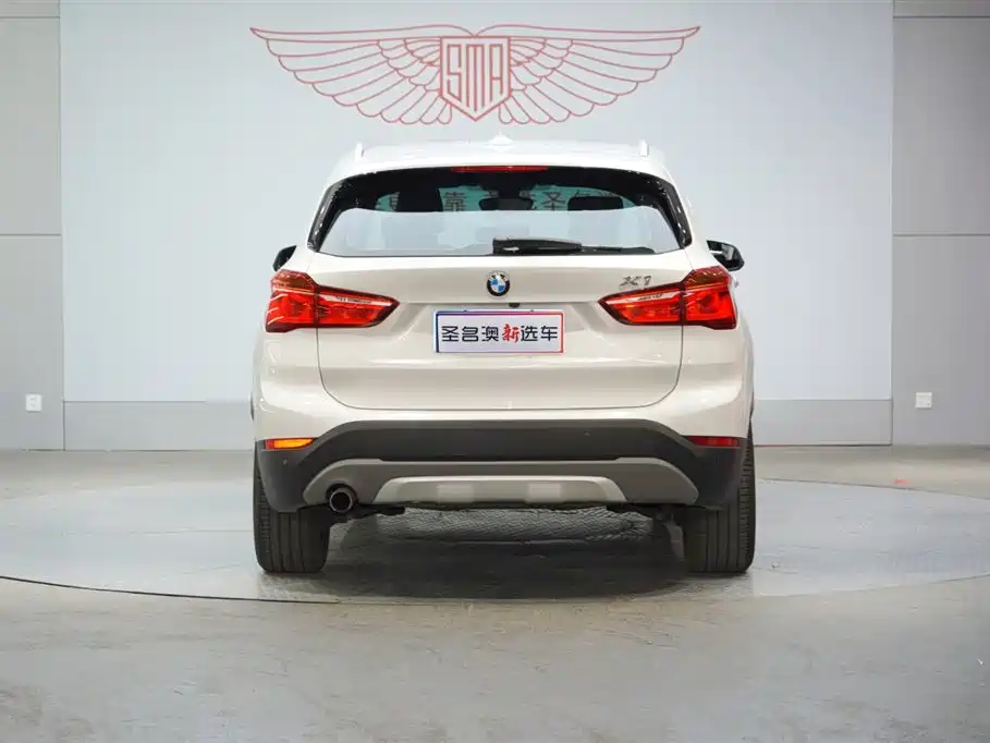 BMW X1 2016 sDrive18Li Luxury Model фото 5