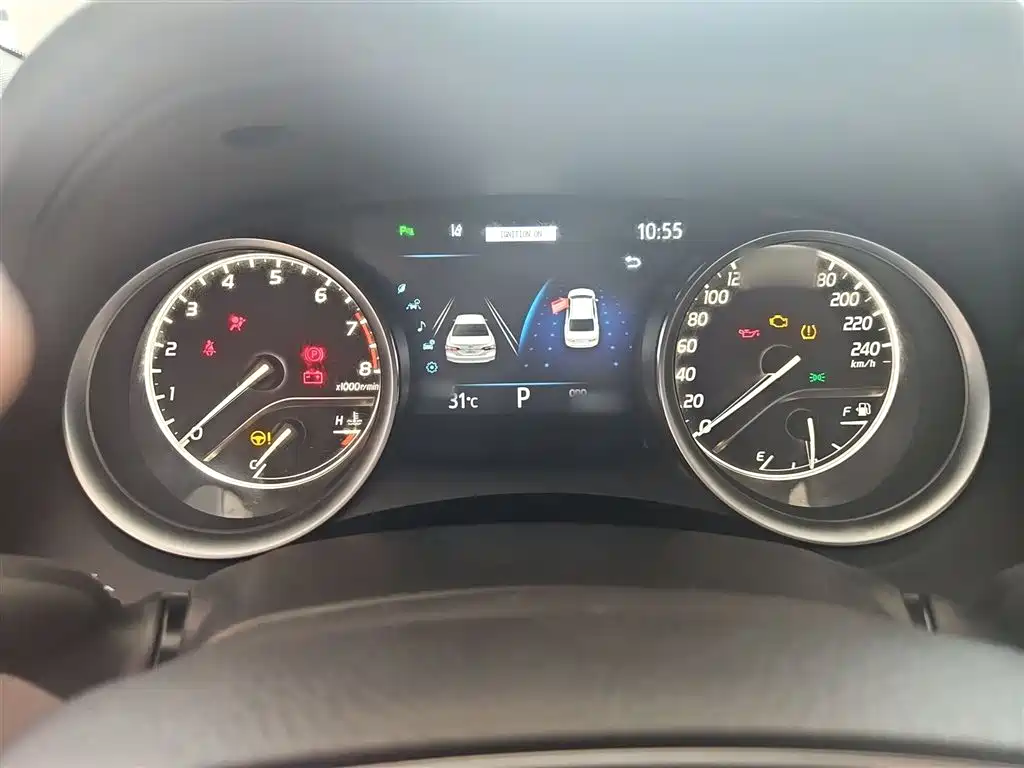 Toyota Camry 2021 2.0G Luxury Edition фото 4