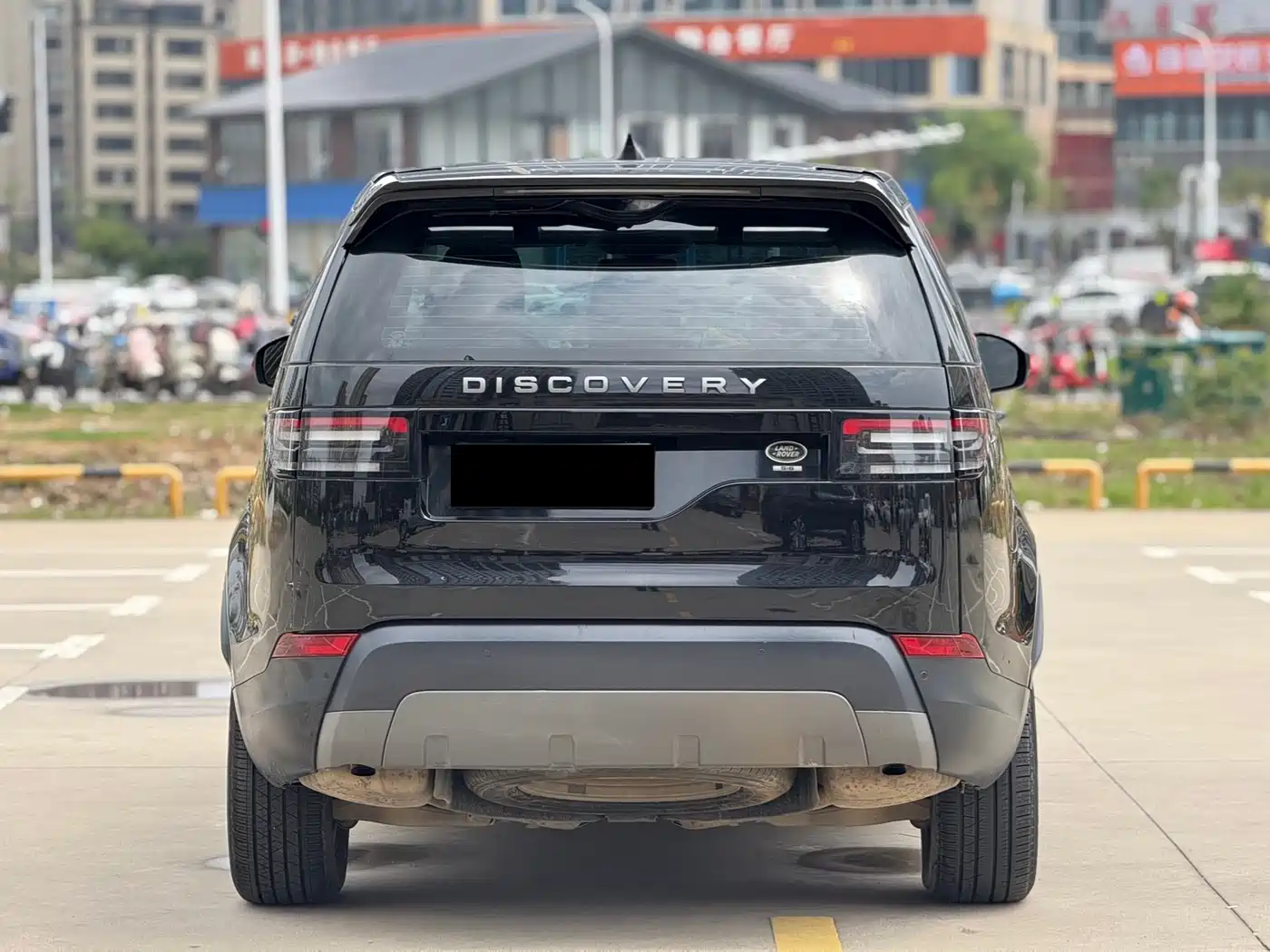 Land Rover Discovery 2017 3.0 SC V6 SE фото 8