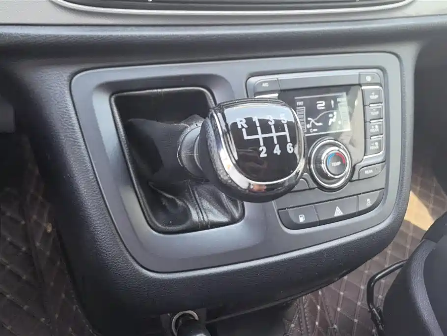 SAIC MAXUS CHASE G10