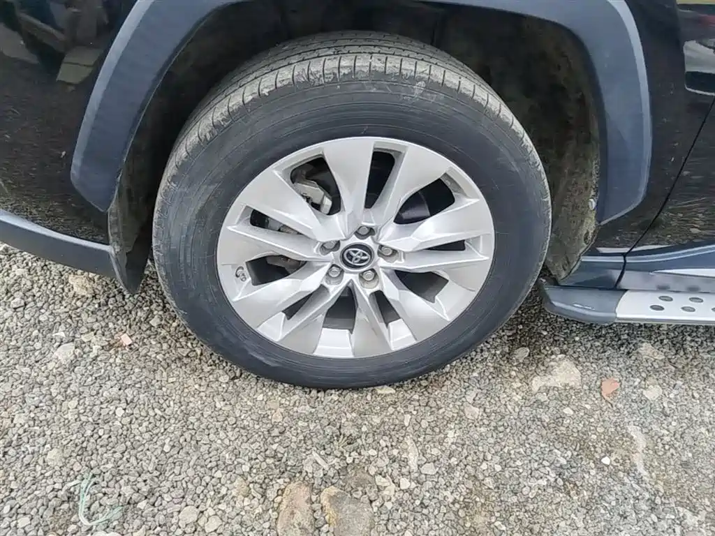 Toyota Wildlander 2022 2.0L CVT FWD Leading Edition фото 23