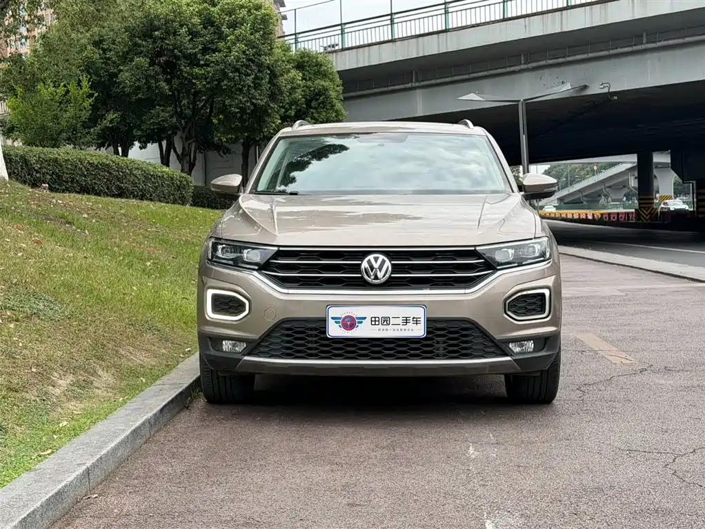 Volkswagen T-ROC 2018 280TSI DSG 2WD Comfort (China V) фото 2