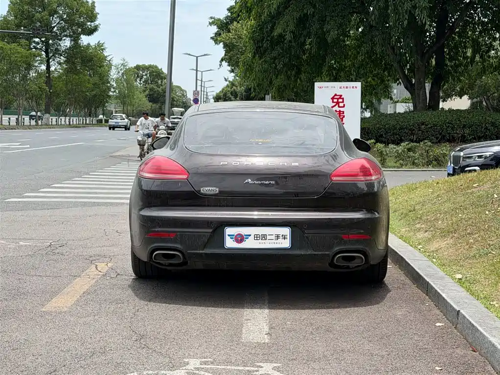 Porsche Panamera 2014 Panamera 3.0T фото 5
