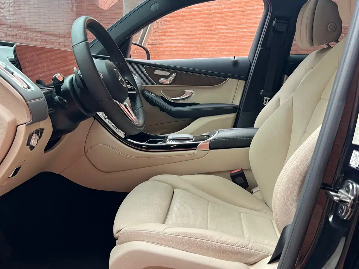 MERCEDES-BENZ EQC