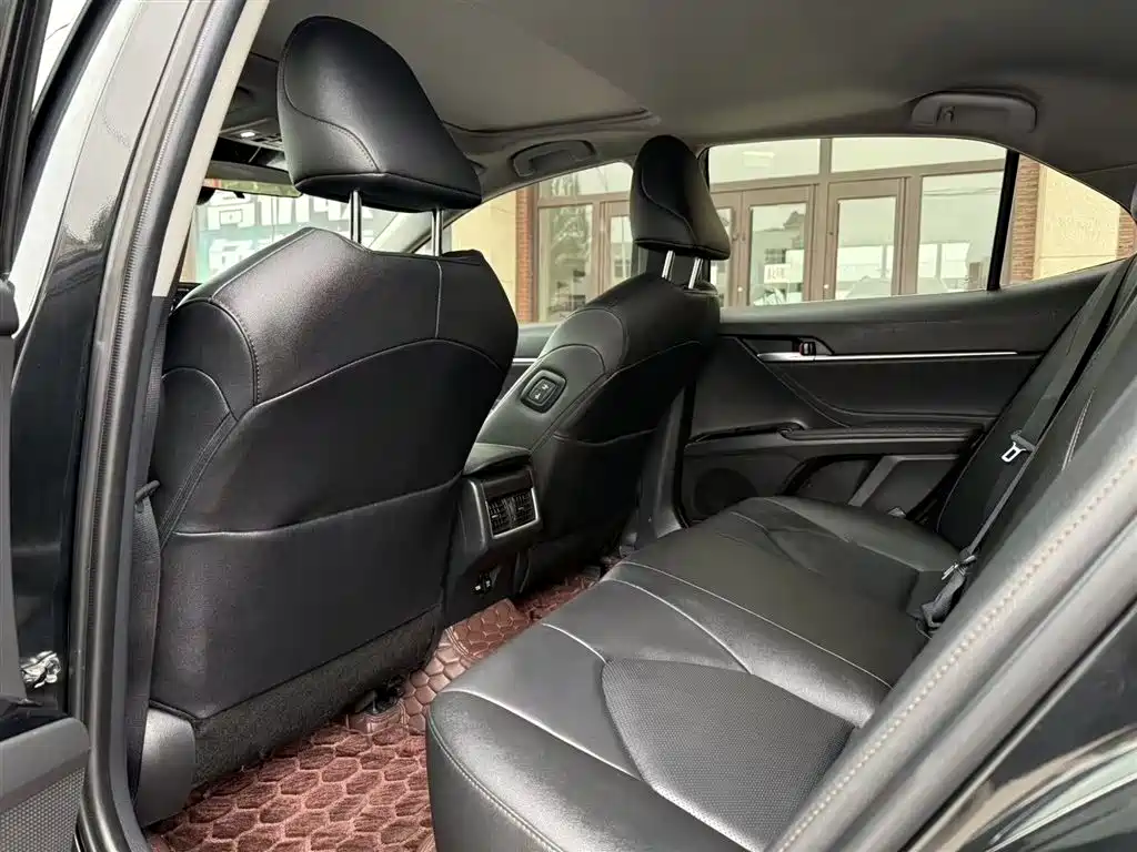 Toyota Camry 2021 2.0G Luxury Edition фото 17