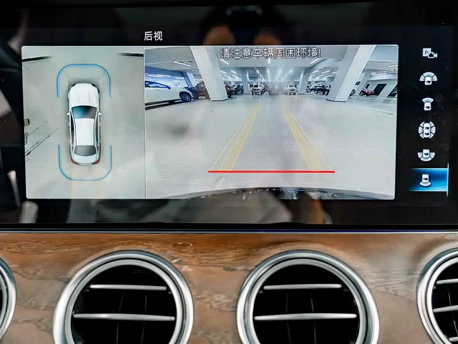 MERCEDES-BENZ E CLASS