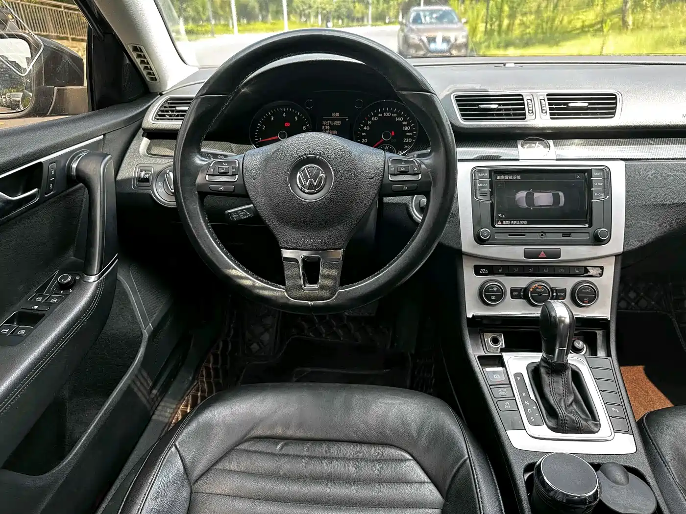 Volkswagen Magotan 2013 2.0TSI Luxury фото 7