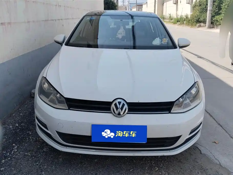 Volkswagen Golf 2015 1.6L Automatic Comfort фото 2