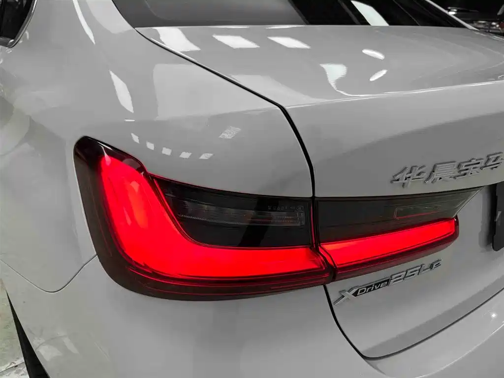BMW 3 Series 2023 320Li M Sport Package фото 18