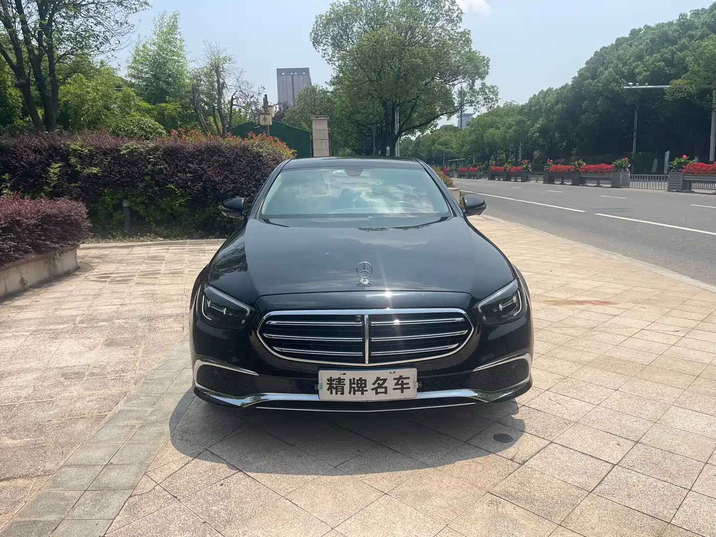 Mercedes-Benz E-Class 2022 Facelift E 300 L Fashion Style фото 2