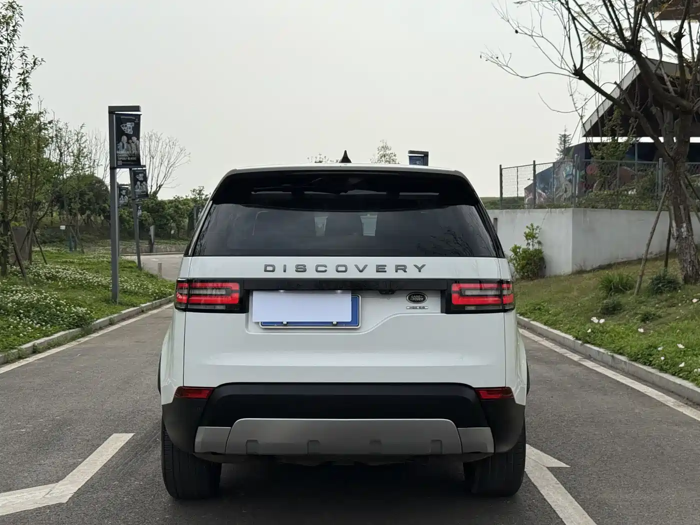 Land Rover Discovery 2018 3.0 SC V6 HSE фото 12