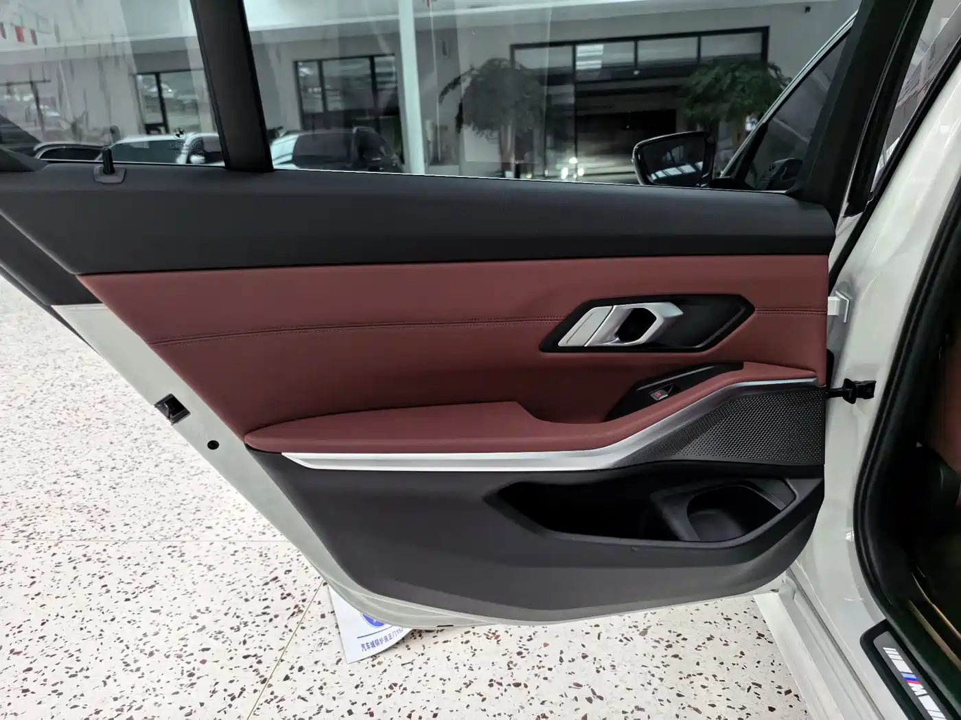 BMW 3 Series 2023 320Li M Sport Package фото 15