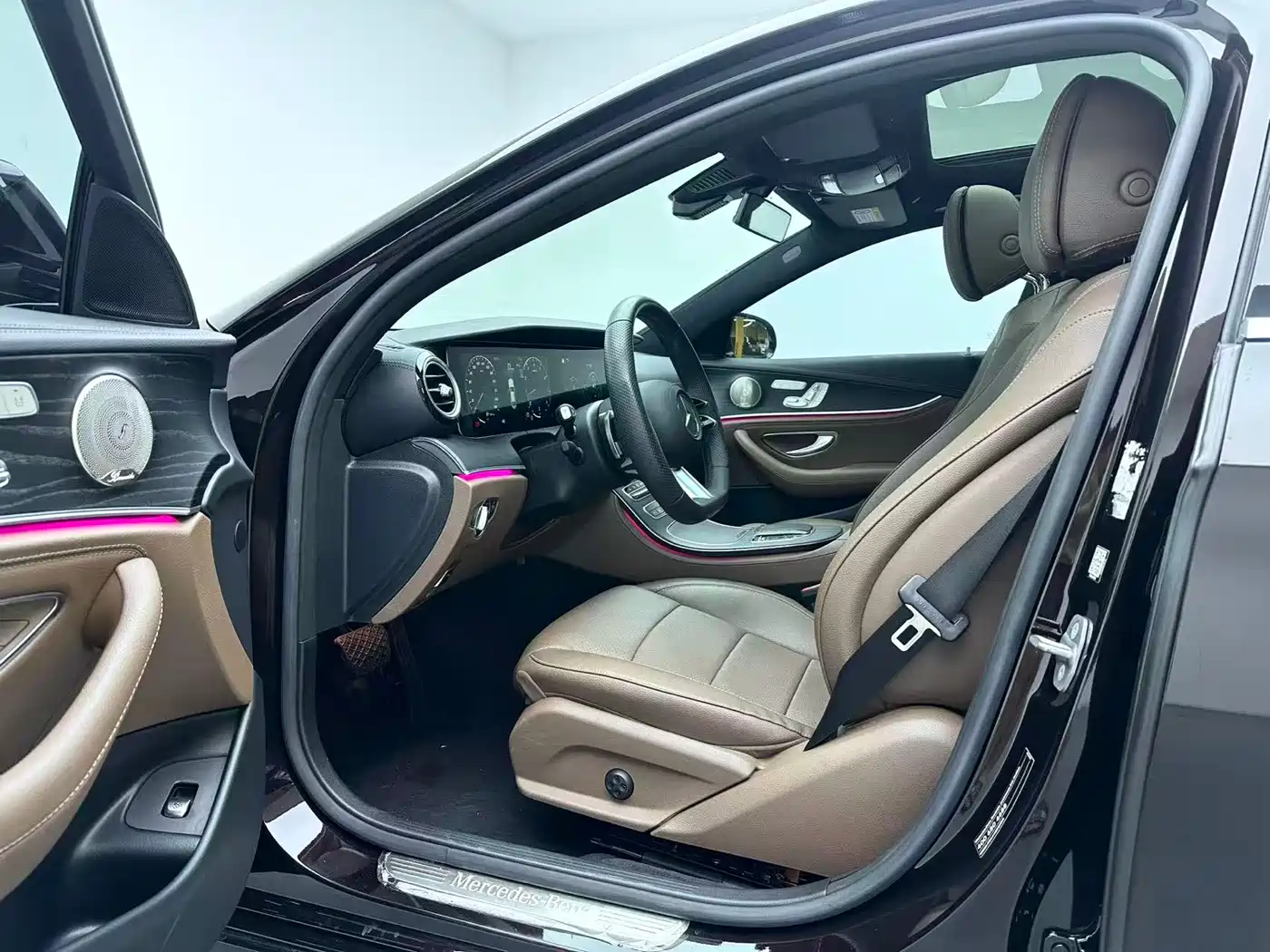 Mercedes-Benz E-Class 2023 E 300 L Luxury фото 8