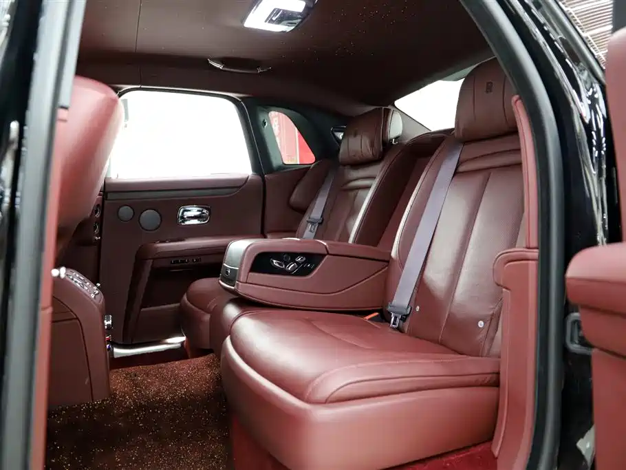 Rolls-Royce Ghost 2021 6.7T Standard Wheelbase фото 7