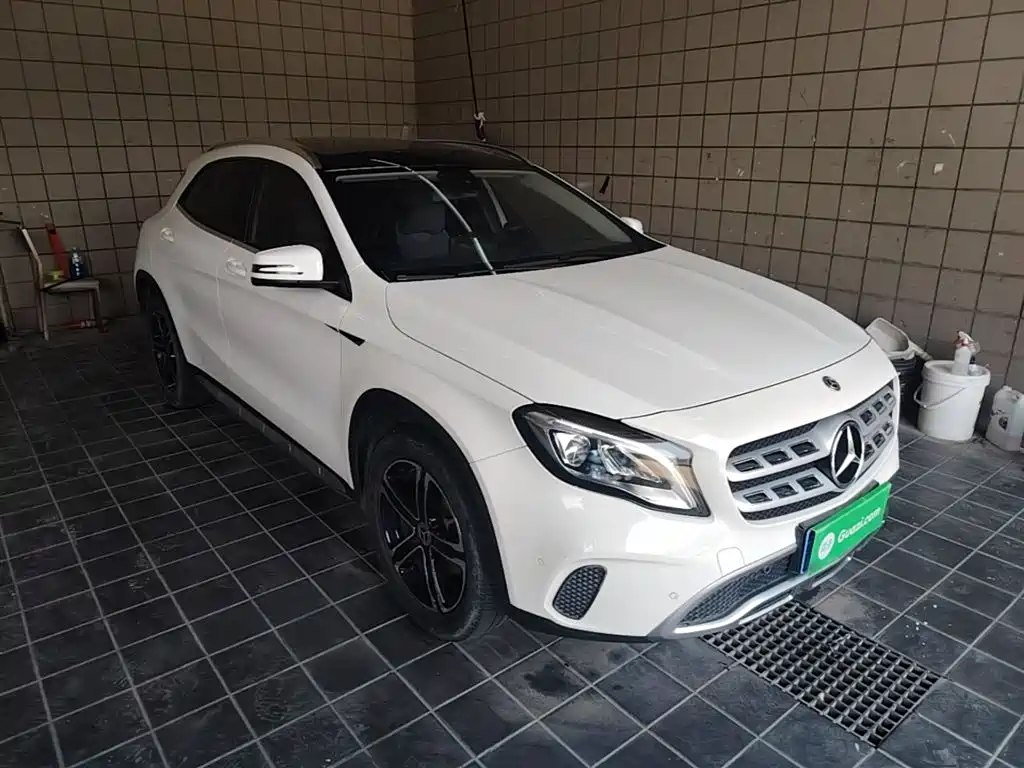 Mercedes-Benz GLA 2018 GLA 200 Fashion фото 4