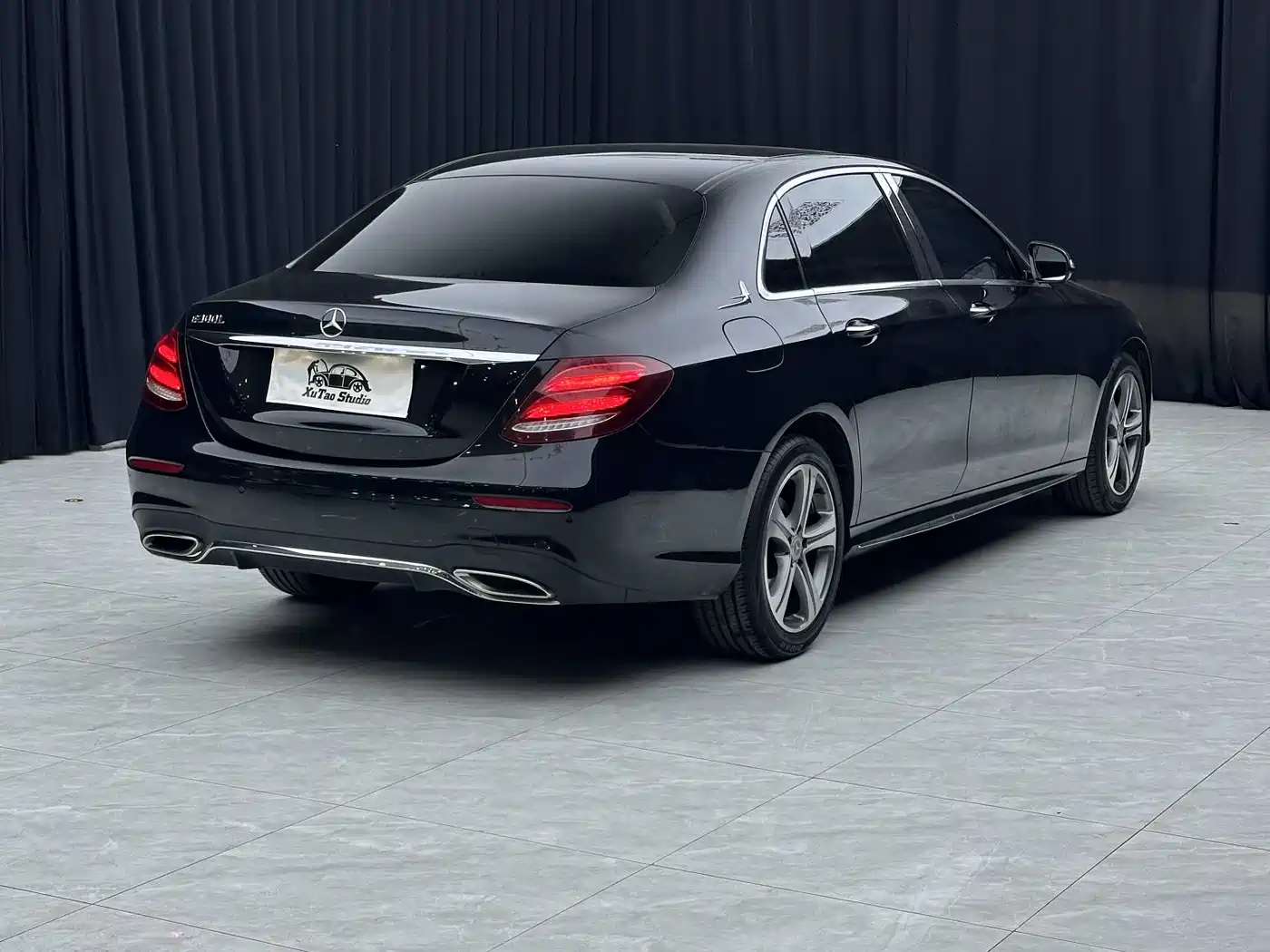 Mercedes-Benz E-Class 2016 E 200 L Sport Type фото 16