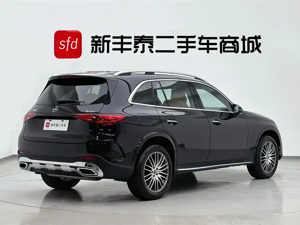 MERCEDES-BENZ GLC