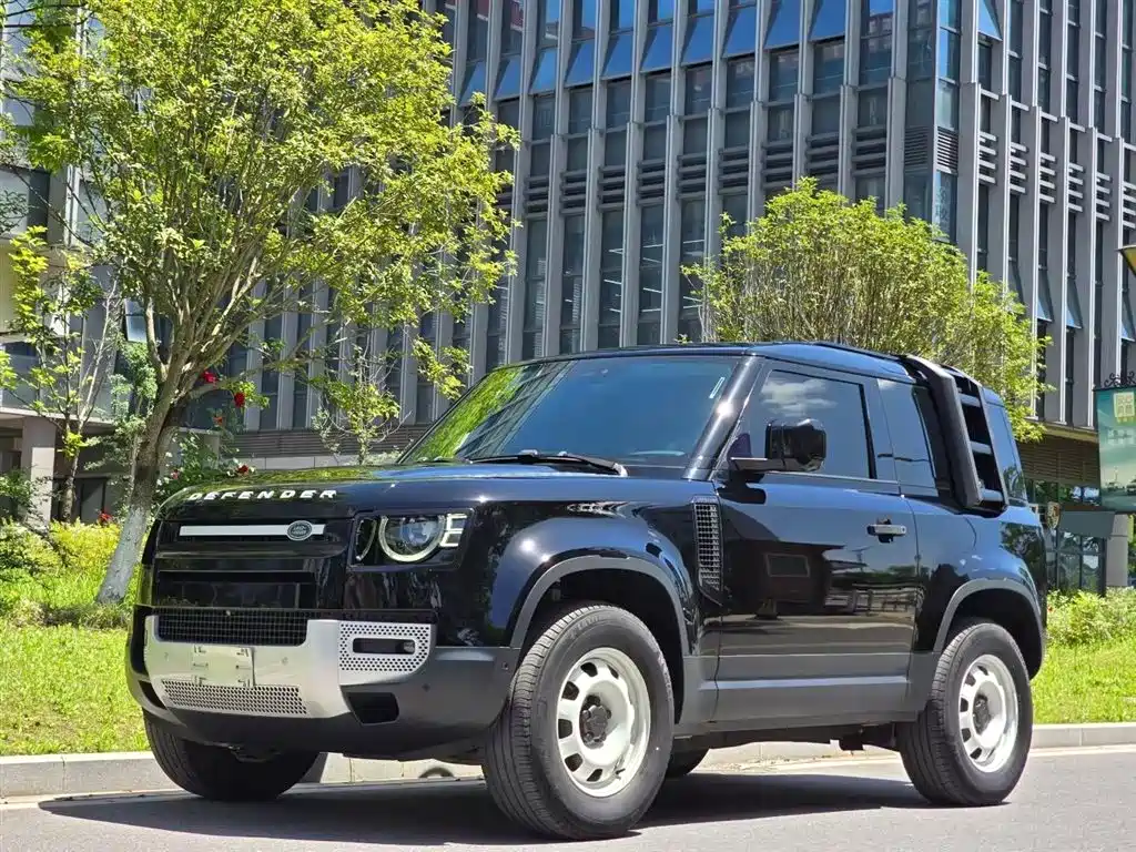 Land Rover Defender 2022 Model 90 2.0T P300 SE