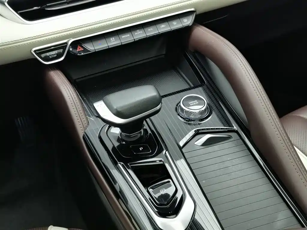 Geely Xingyue L 2021 2.0TD High-Power AWD Premium фото 13