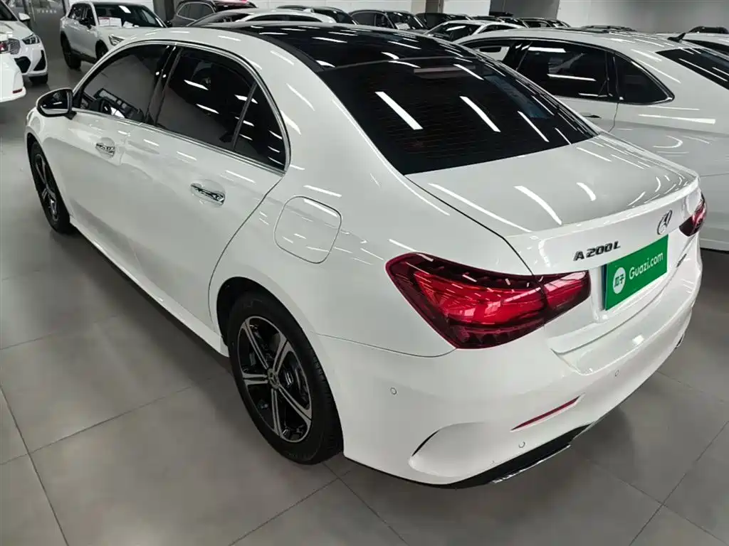 Mercedes-Benz A-Class 2025 A 200 L Fashion Edition фото 5