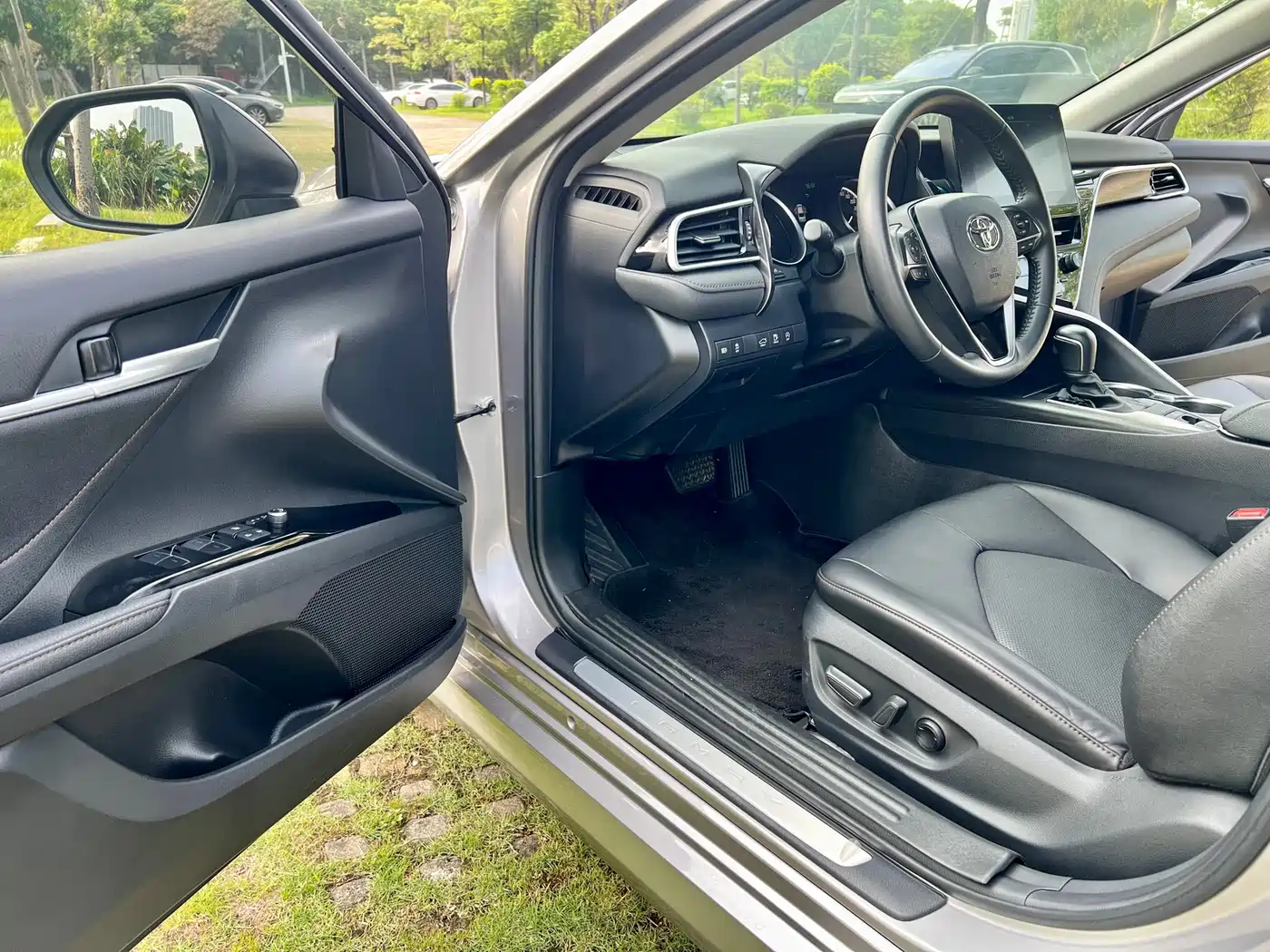 Toyota Camry 2021 2.0G Luxury Edition фото 16