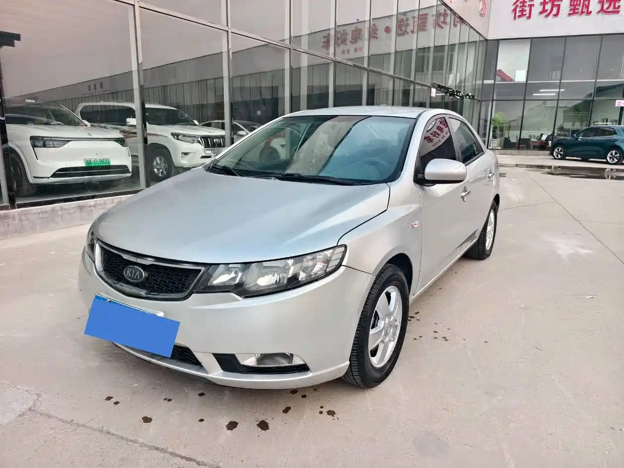 Kia Forte 2012 1.6L MT GL Commemorative Edition