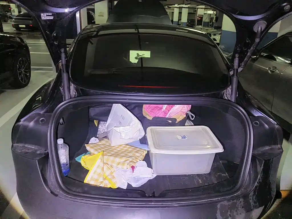 Фото 5 - Tesla Model 3