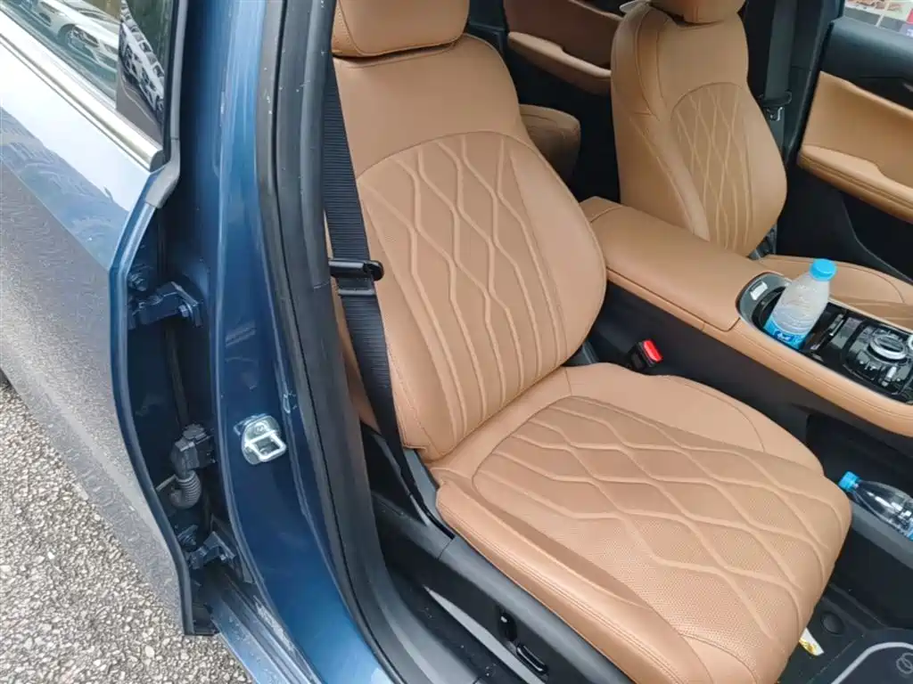 Geely Galaxy Galaxy A7 2025 EM-i фото 25