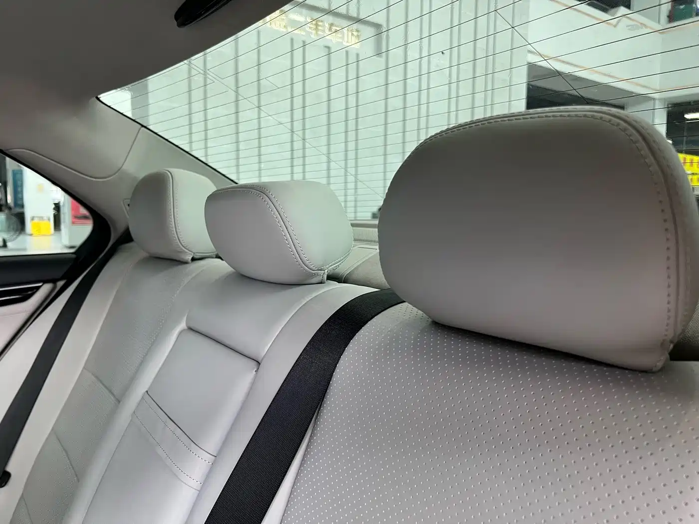 Mercedes-Benz C-Class 2013 C 260 Fashion Grand Edition фото 39