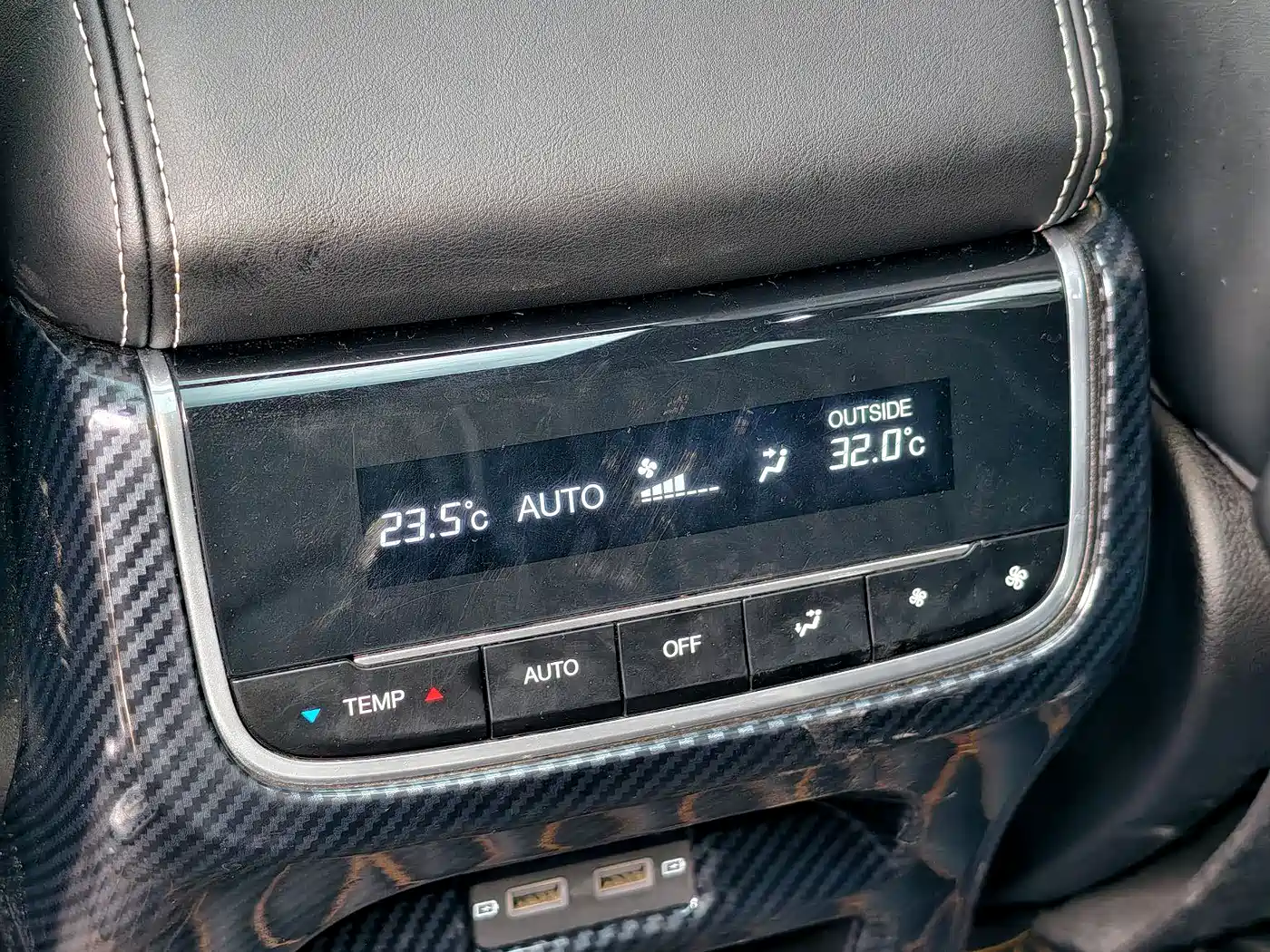 GAC Trumpchi Trumpchi GS8 2022 Pilot Series 2.0TGDI 2WD Premium Edition (7-Seater) фото 27