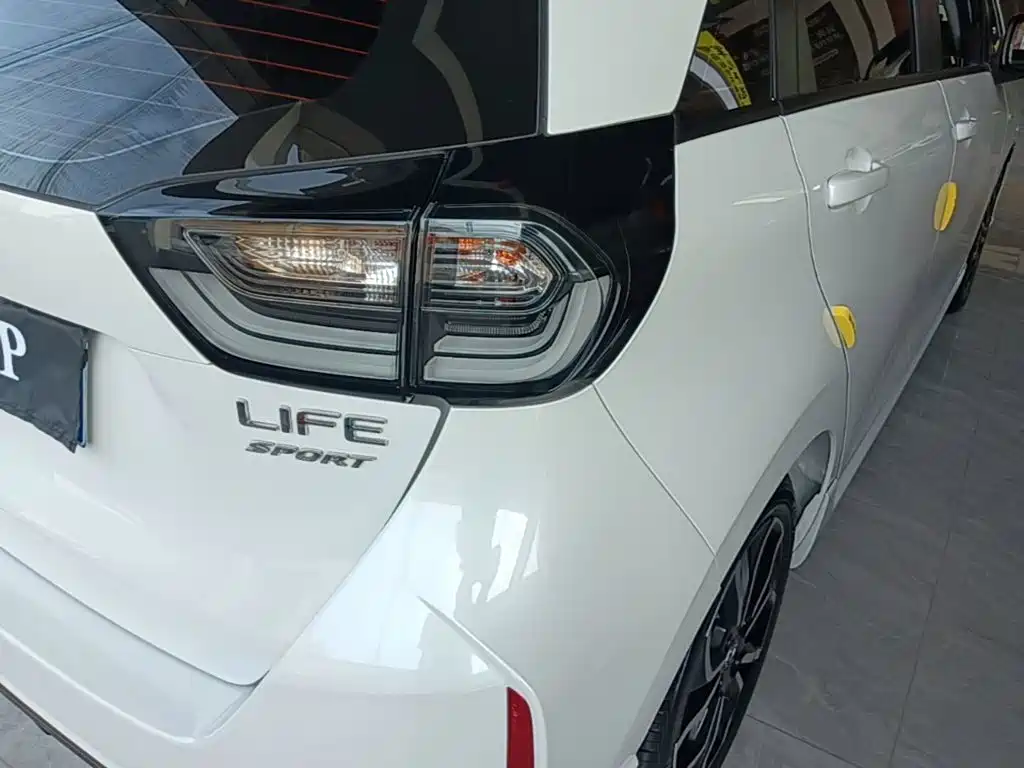 Honda LIFE 2024 2023 1.5L CVT SPO-SS Agile Edition