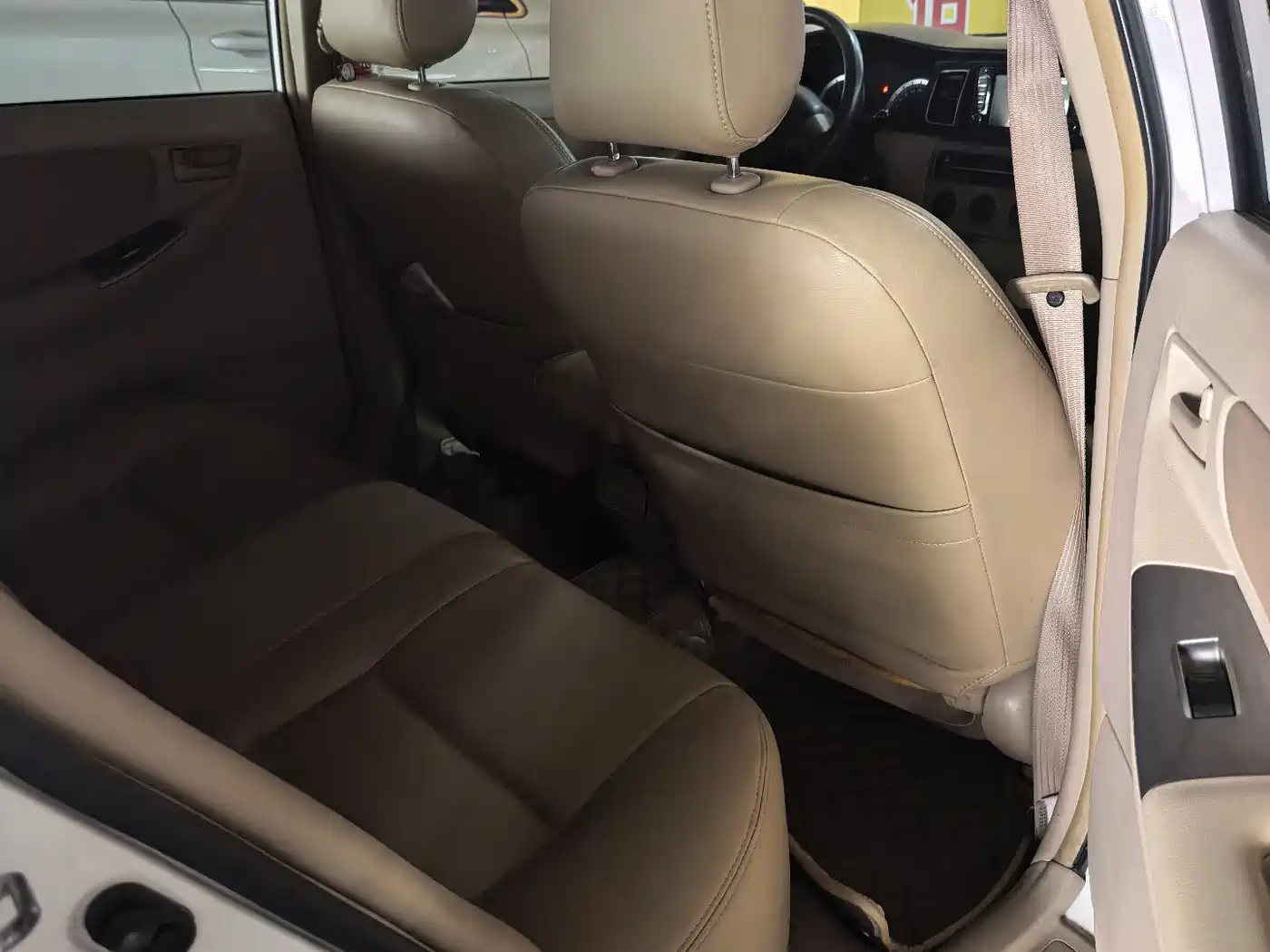Toyota Corolla 2013 1.6L Automatic Excellence Edition фото 9