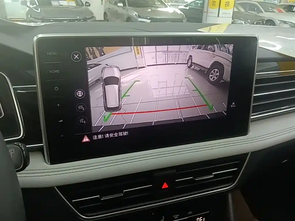 Volkswagen Tiguan L 2024 Outstanding 300TSI Auto 2WD Dragon Soaring Edition фото 13